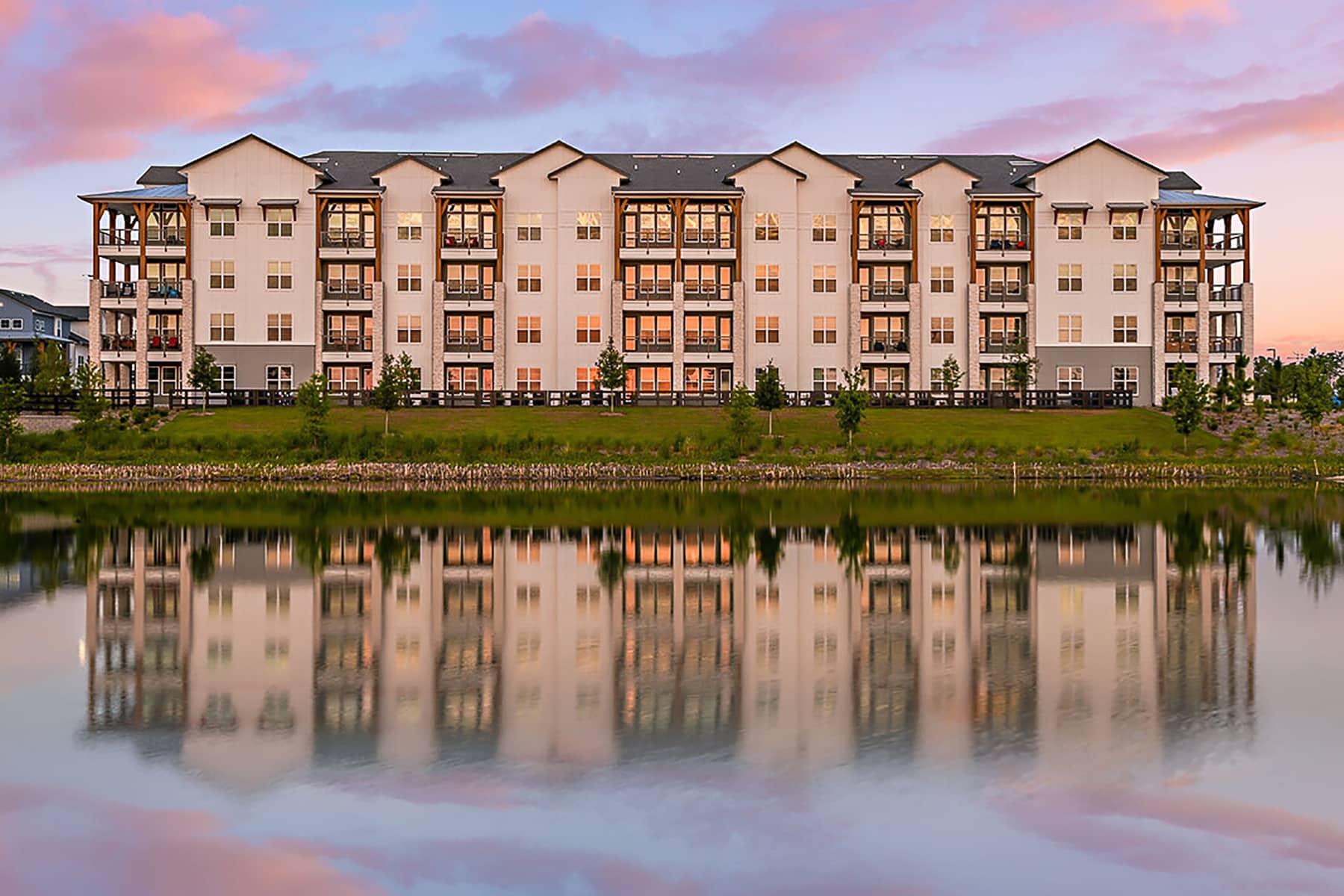 3976 Lodge at Hamlin_009